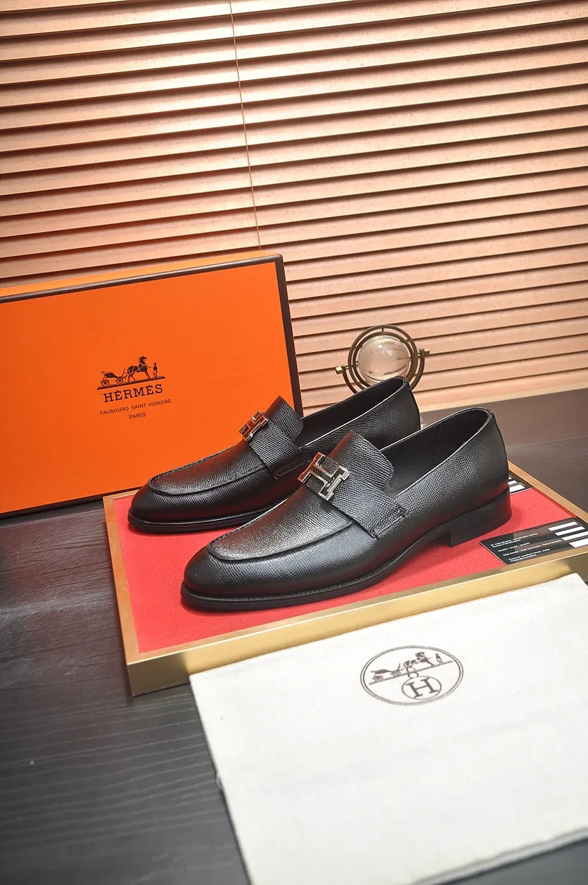 Men's shoes💰520💶[HERMES] (cowhide lining)🍀Italian top luxury🍀He does not pursue novel styles and gorgeous colors, but attracts the favor of successful men with his flawless, elegant and classic style. Formal leather shoes This very comfortable, simple and stable style allows you to easily match any style! The pattern is absolutely 1:1 refined from the original case, and we strive for excellence in materials, imported cowhide + cowhide lining💪💪💪extraordinary texture👍! .Code number: 38-45 (45 customized)